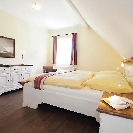 Ferienhaus Erika Holiday home Morgenitz